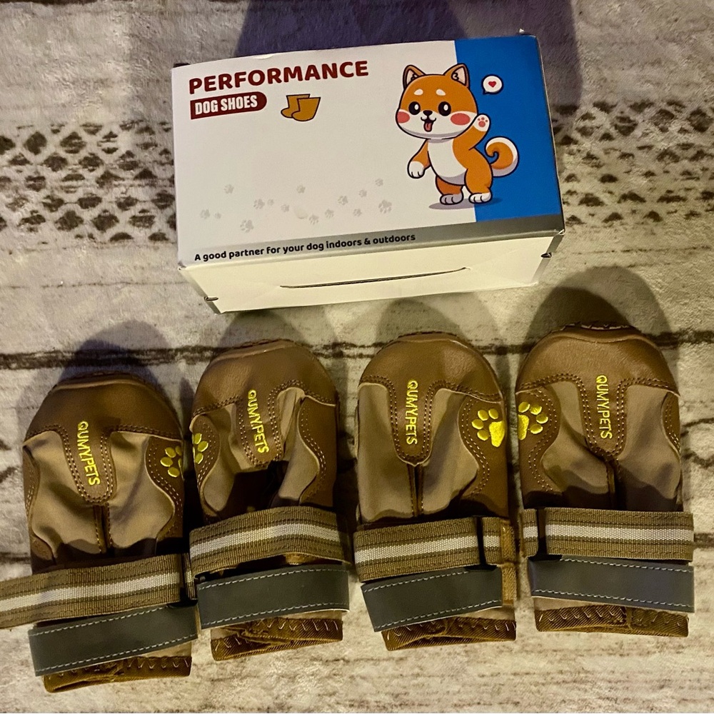 Performance dog shoes